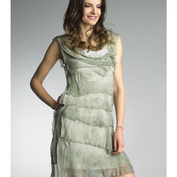 NWT Gorgeous green ombré tiered dress. - Picture 5 of 5